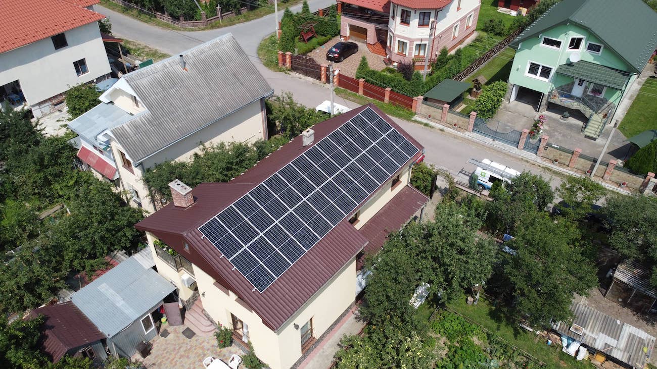 Сонячну станцію для дому потужністю 10 кВт змонтовано в Крихівцях