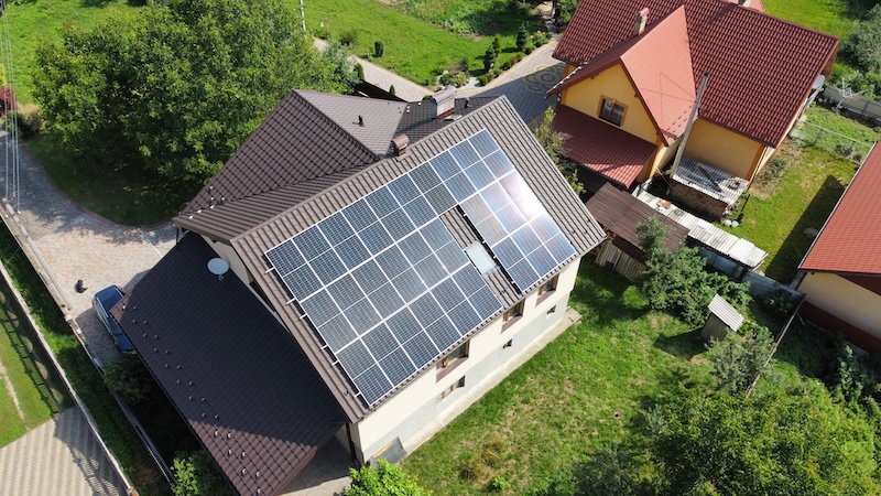sonyachna-elektrostantsiya-15-kvt-u-seli-rakovets