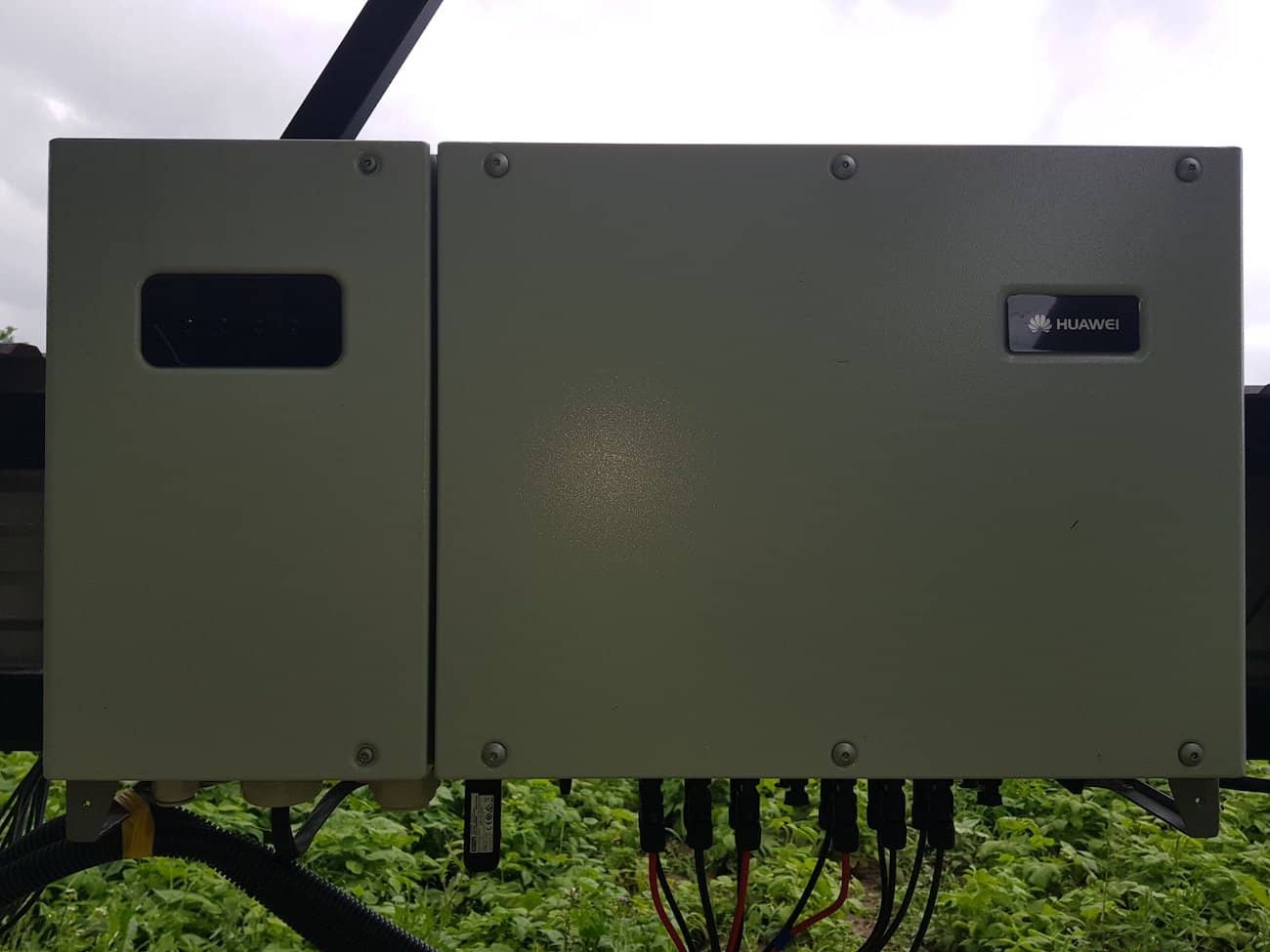 трьохфазний мережевий сонячний інвертор Huawei SUN2000-33 KTL-A синьків