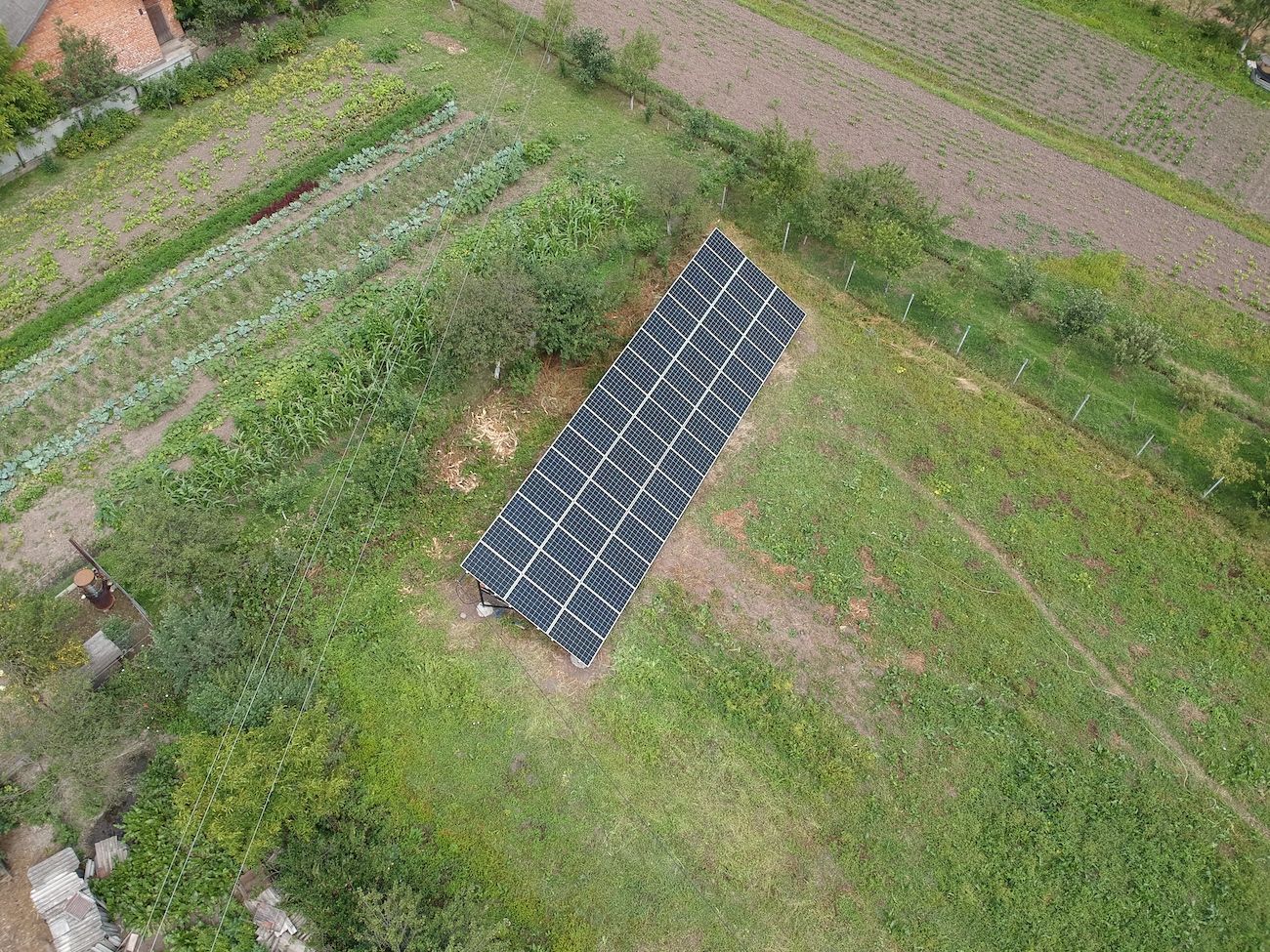Сонячну електростанцію для дому потужністю 15 кВт встановлено в селі Залуква